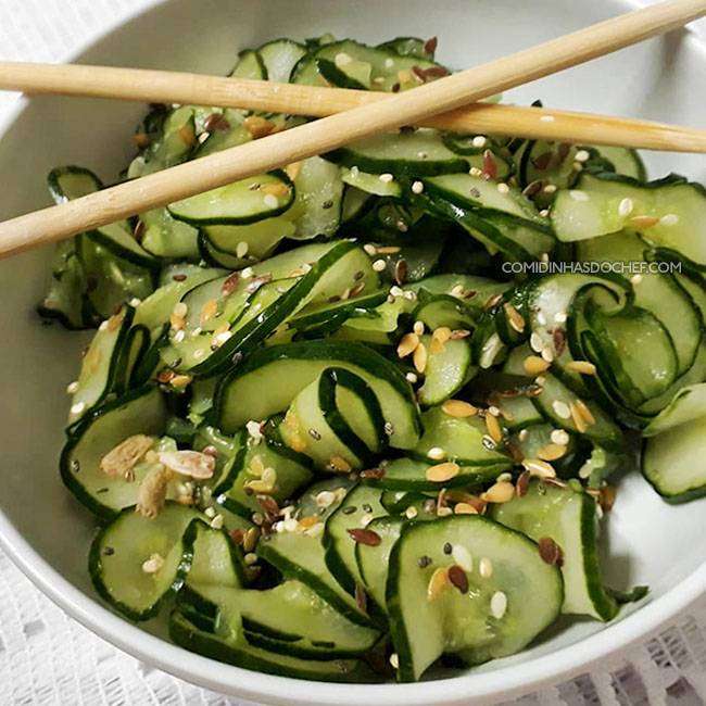 Receita de Salada de pepino agridoce